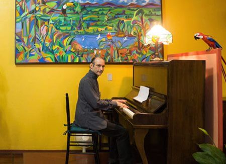 ght-b-gilbert-piano-refeitorio-450